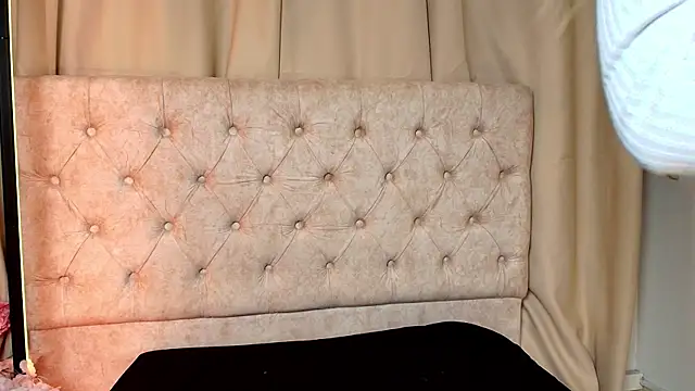 Snapshot of ashleyvalirya chatting on March 15, 3:40 am ashleyvalirya online show from March 15, 3:40 am