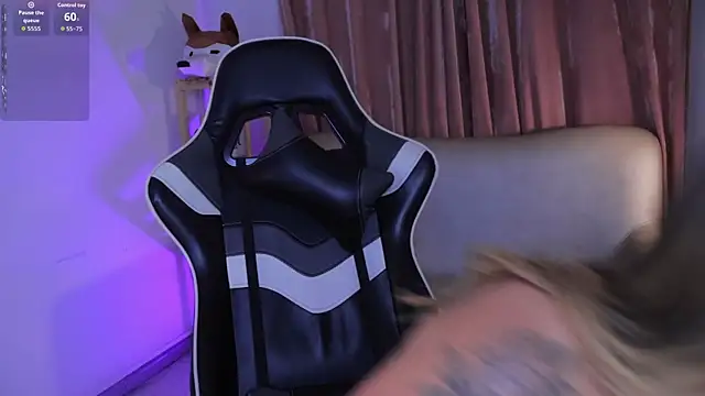 Snapshot of ashleyvalirya chatting on September 10, 4:01 am ashleyvalirya online show from September 10, 4:01 am