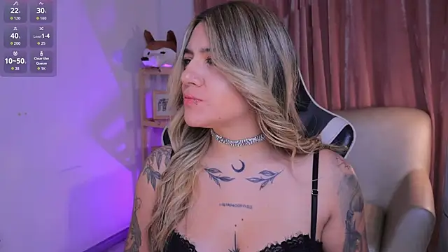 Snapshot of ashleyvalirya chatting on September 11, 4:12 am ashleyvalirya online show from September 11, 4:12 am