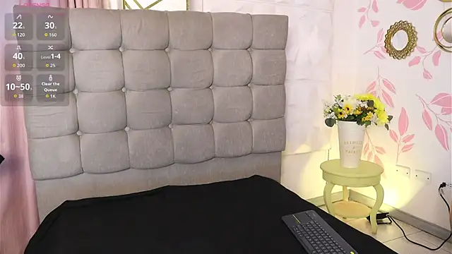 Snapshot of ashleyvalirya chatting on September 12, 8:20 pm ashleyvalirya online show from September 12, 8:20 pm