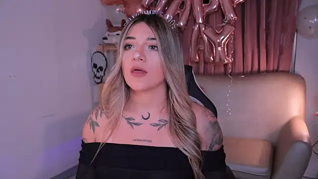 Snapshot of ashleyvalirya chatting on October 24, 4:20 am ashleyvalirya online show from October 24, 4:20 am