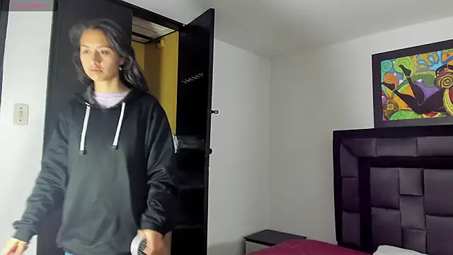 tatiana valencia online show from February 7, 11:34 am