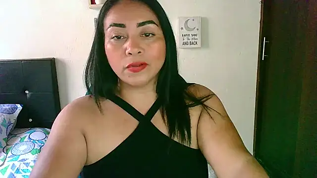 Snapshot of zaray_bella chatting on March 14, 4:34 pm zaray bella online show from March 14, 4:34 pm