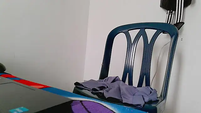 Snapshot of Alphadavid_23 chatting on June 12, 5:12 pm Alphadavid 23 online show from June 12, 5:12 pm
