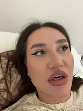 Snapshot of freyacherie chatting on November 11, 12:38 pm freyacherie online show from November 11, 12:38 pm