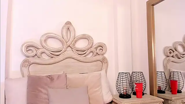 Snapshot of Victoria_vallejo_ chatting on March 8, 11:37 am Victoria vallejo online show from March 8, 11:37 am