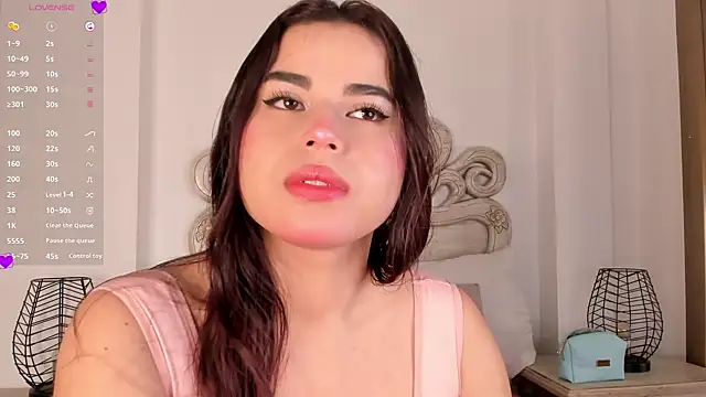 Snapshot of Victoria_vallejo_ chatting on March 21, 11:33 am Victoria vallejo online show from March 21, 11:33 am