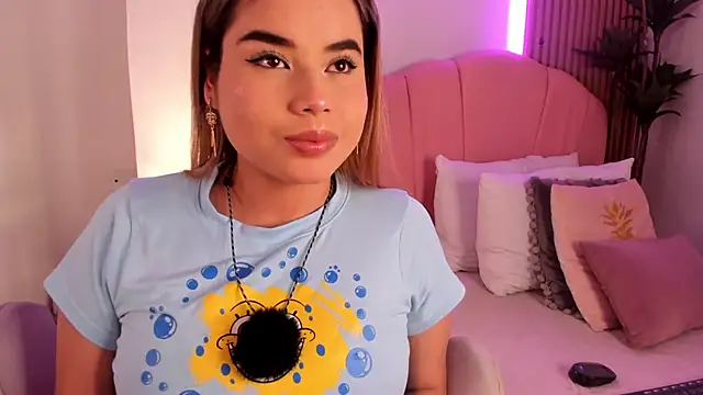 Snapshot of Victoria_vallejo_ chatting on February 21, 11:44 am Victoria vallejo online show from February 21, 11:44 am