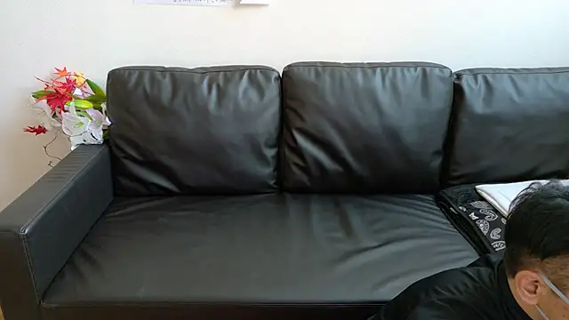 Snapshot of Angels1-2-3-4-5 chatting on October 10, 8:02 am Angels1-2-3-4-5 online show from October 10, 8:02 am