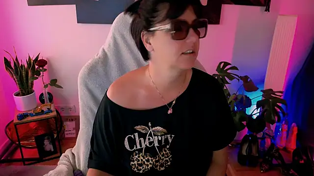 NatiLove35 online show from June 12, 5:28 am
