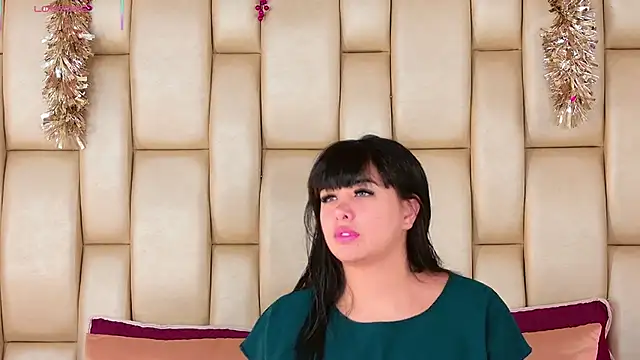 Alexa Miss online show from December 14, 7:51 pm