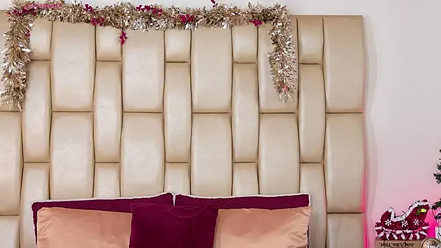 Alexa Miss online show from December 20, 7:32 pm