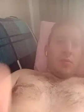 Snapshot of Karizmatikman chatting on February 17, 12:59 pm Karizmatikman online show from February 17, 12:59 pm