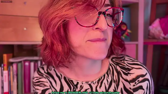 AnnaHaunter18 online show from March 10, 7:50 pm