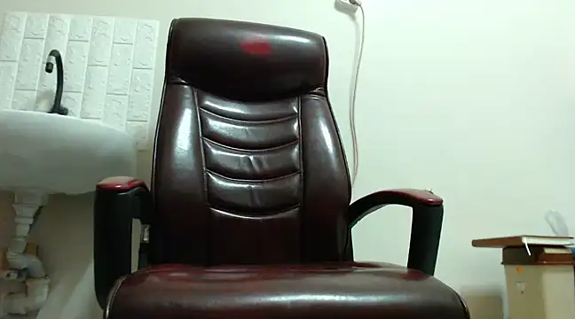 Snapshot of hardbigcock16 chatting on December 26, 2:27 pm hardbigcock16 online show from December 26, 2:27 pm
