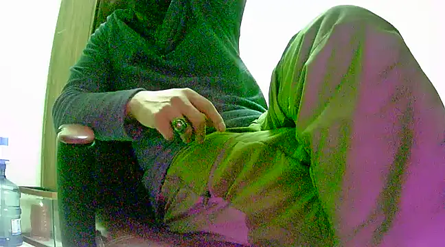 Snapshot of hardbigcock16 chatting on February 5, 12:17 pm hardbigcock16 online show from February 5, 12:17 pm
