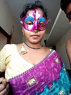 Snapshot of juhi06 chatting on March 9, 7:23 am juhi06 online show from March 9, 7:23 am