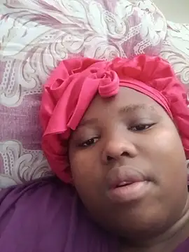 queenxdede online show from May 14, 2:24 pm