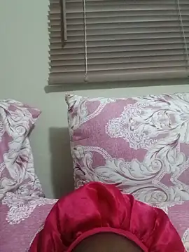 queenxdede online show from June 15, 12:57 am