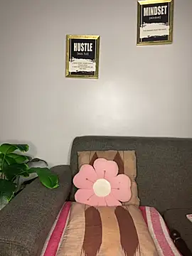 Snapshot of Boobylicious_BB chatting on February 27, 10:21 pm Boobylicious BB online show from February 27, 10:21 pm