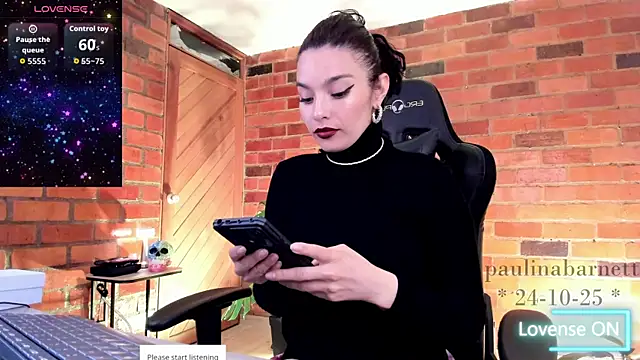 paulinabarnett- online show from October 25, 3:47 am