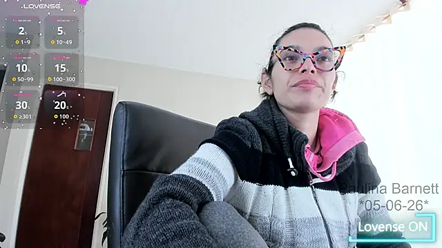 paulinabarnett- online show from June 5, 4:45 pm