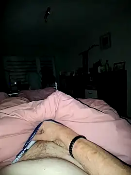 Snapshot of schlonzi81 chatting on November 24, 10:31 pm schlonzi81 online show from November 24, 10:31 pm