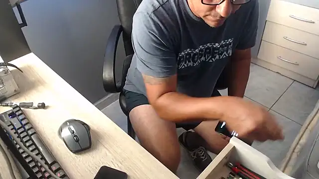 pepepaty online show from October 26, 3:18 pm