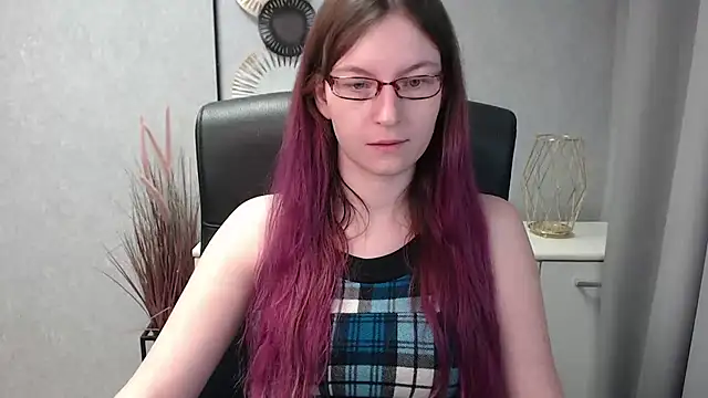 Snapshot of emmaxDelight chatting on January 30, 6:46 am emmaxDelight online show from January 30, 6:46 am