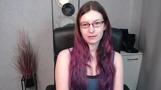 Snapshot of emmaxDelight chatting on February 20, 6:39 am emmaxDelight online show from February 20, 6:39 am