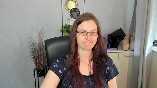 emmaxDelight online show from July 29, 12:36 pm