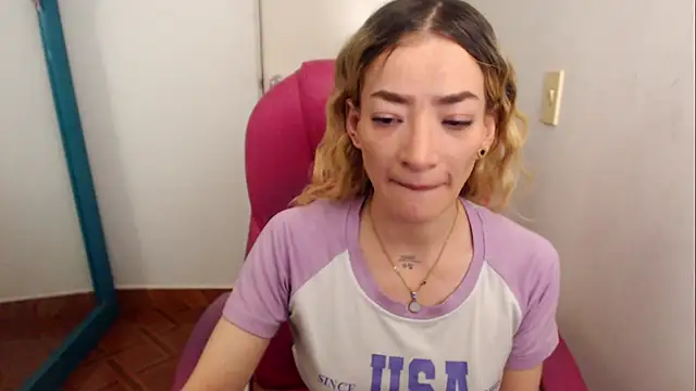 zoe jones13 online show from July 28, 1:45 am