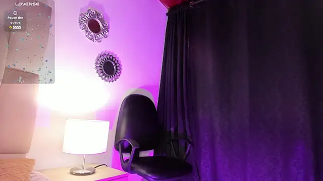 Mia ross16 online show from December 30, 1:15 am