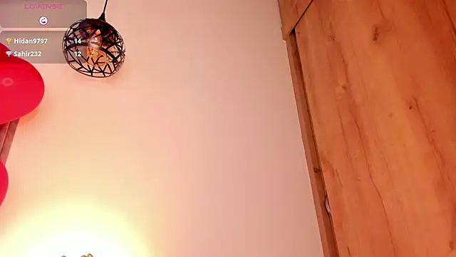 Mia ross16 online show from February 15, 1:42 am