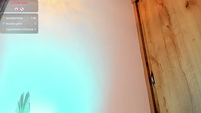 Mia ross16 online show from February 16, 7:05 pm