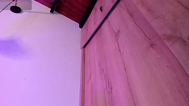 Mia ross16 online show from March 2, 10:48 pm