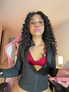 Snapshot of bella__honey chatting on May 3, 1:33 am bella honey online show from May 3, 1:33 am