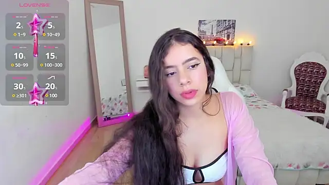 zoe turnner 18 online show from December 8, 11:46 am