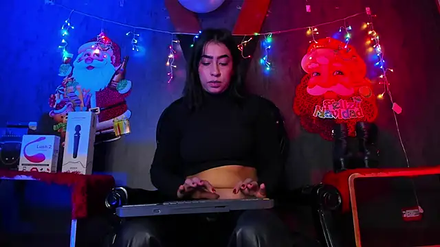 Carolina Arias online show from December 20, 8:34 pm