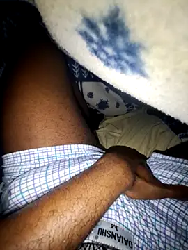 Snapshot of RovingAlcove chatting on March 11, 4:57 pm RovingAlcove online show from March 11, 4:57 pm