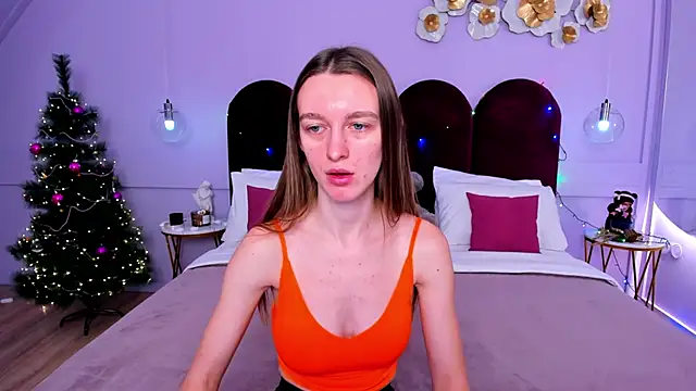 Snapshot of AshleyMillsss chatting on January 4, 7:34 am AshleyMillsss online show from January 4, 7:34 am