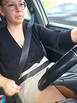 Snapshot of Sweety__venus chatting on March 6, 11:14 am Sweety venus online show from March 6, 11:14 am