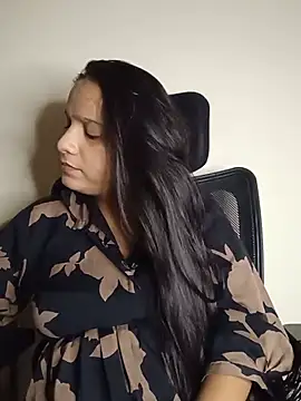 Simran-Kaur143 online show from July 9, 10:19 am