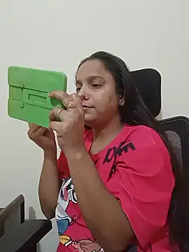 Simran-Kaur143 online show from July 10, 9:45 am