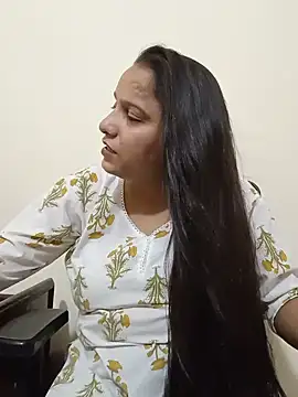 Simran-Kaur143 online show from July 12, 10:39 am