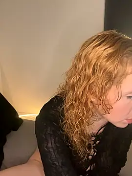 alt cutie online show from September 11, 5:46 pm