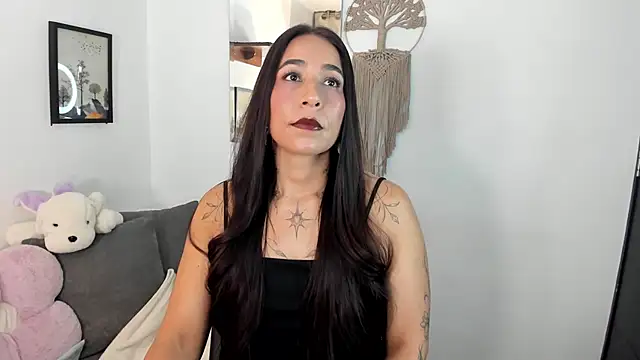 electra hunt online show from May 6, 11:54 pm