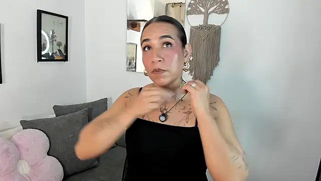 electra hunt online show from May 27, 9:50 am