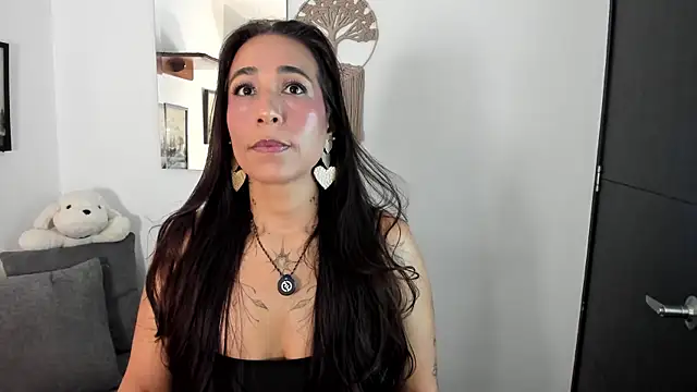 electra hunt online show from June 21, 1:19 am