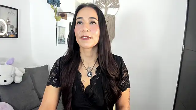 electra hunt online show from July 23, 1:30 am